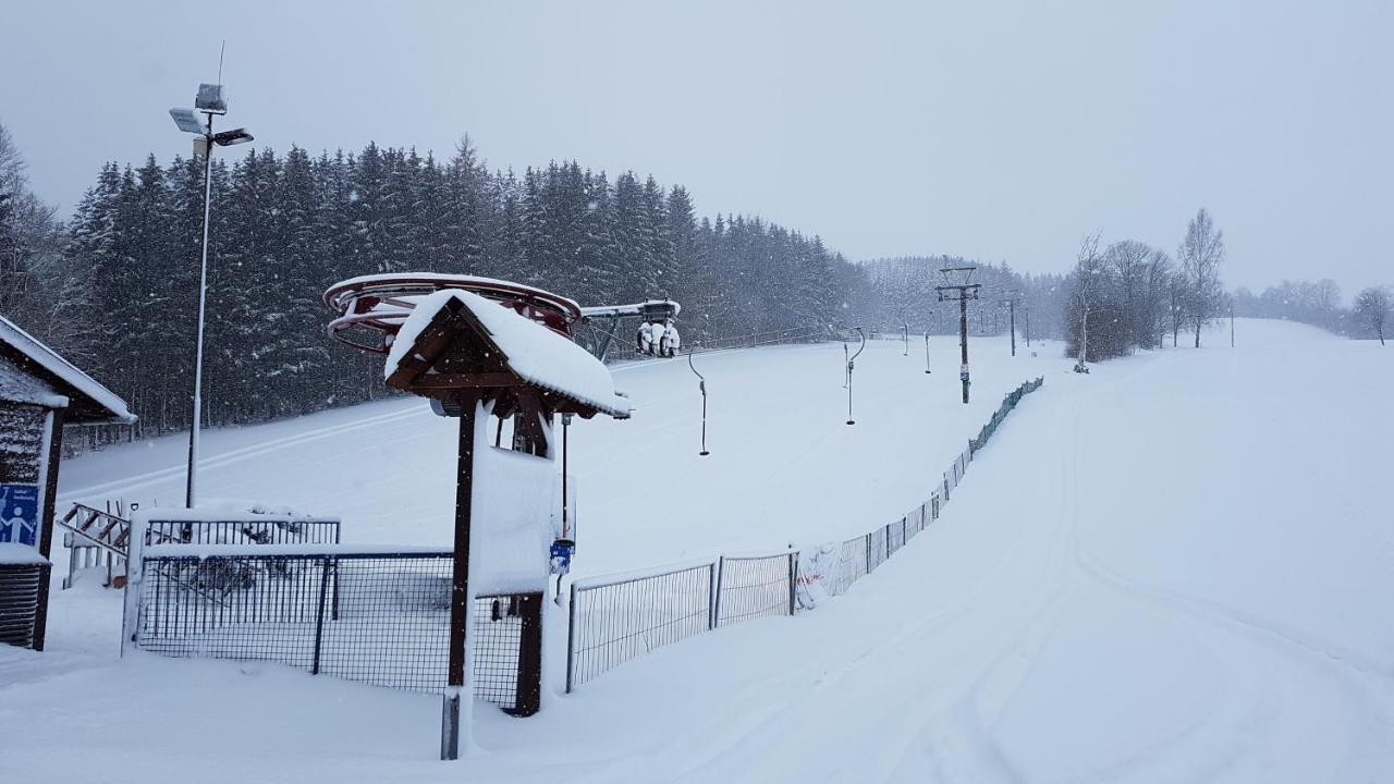 Waldhufenidyll Koenigswalde Im Erzgebirge Lägenhet Konigswalde Exteriör bild